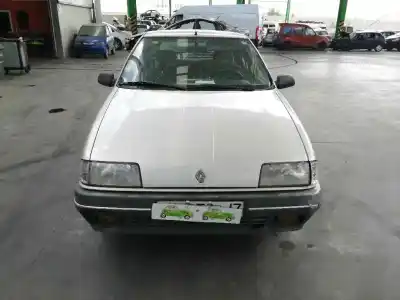 Verschrottungsfahrzeug renault 19 (1989...) 1.4 des jahres 1989 angetrieben g-e6j