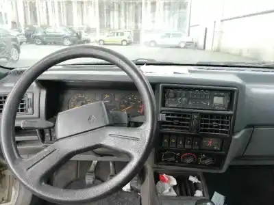 Verschrottungsfahrzeug renault 19 (1989...) 1.4 des jahres 1989 angetrieben g-e6j
