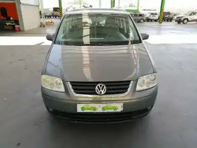Veicolo di demolizione volkswagen                                         touran (1t1, 1t2)                                                                                                                                                                                                                                          1.9 tdi                                                                                                                                                                                                                                                    dell'anno 2004 alimentato bkc