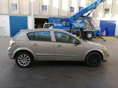 Veicolo di demolizione opel astra h berlina 1.7 16v cdti dell'anno 2006 alimentato z17dth