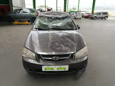 Vehículo de desguace kia cerato 1.6 lx berlina del año 2006 con motor d4fb