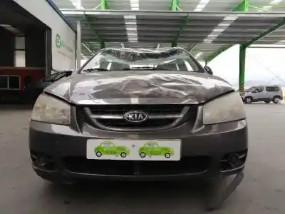 Vehículo de desguace kia cerato 1.6 lx berlina del año 2006 con motor d4fb