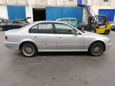 Veículo de Sucata bmw serie 5 berlina (e39) 530i do ano 2002 alimentado 306s3
