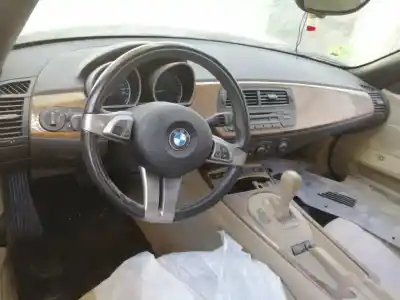 Scrapping Vehicle bmw z4 roadster (e85) 2.2i of the year 2005 powered 226s1 g