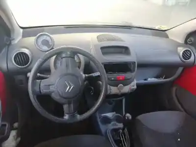 Véhicule à la ferraille citroen c1 sx de l'année 2006 alimenté d-8ht