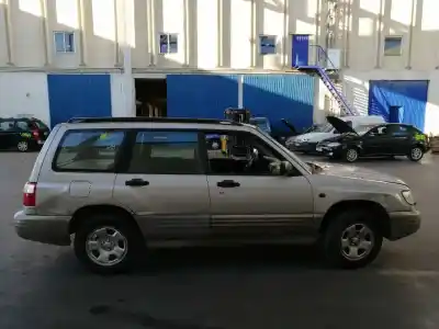 Veicolo di demolizione subaru forester s10 (sf) 2.0 cat dell'anno 2000 alimentato ej20