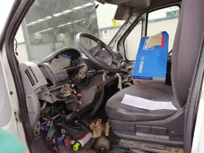Scrapping Vehicle peugeot boxer kombi (rs3000) (333) 2.2 hdi cat of the year 2006 powered d-4hu