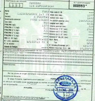 Véhicule à la ferraille ford escort berlina 1.3 de l'année 1991 alimenté jb