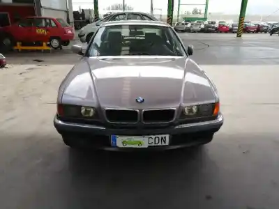 Veicolo di demolizione bmw serie 7 (e38) 725tds dell'anno 1997 alimentato 256t1