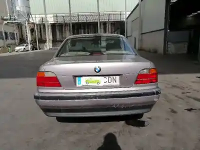 Veicolo di demolizione bmw serie 7 (e38) 725tds dell'anno 1997 alimentato 256t1