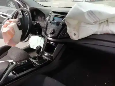 Veículo de Sucata hyundai i40 1.7 crdi cat do ano 2013 alimentado d4fd