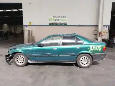Здавання транспортного засобу BMW SERIE 3 BERLINA (E36) 2.0 24V року 1993 потужний 206S2