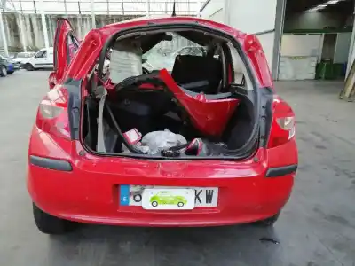 Veículo de Sucata renault clio iii 1.5 dci diesel do ano 2006 alimentado d/k9k m7