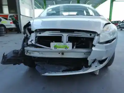 Veículo de Sucata fiat linea (323_, 110_) 1.3 d multijet (323axb11, 323axb1a) do ano 2008 alimentado 199a3000