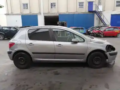 Scrapping Vehicle peugeot 307 (3a/c) 2.0 16v of the year 2005 powered rfj (ew10a)