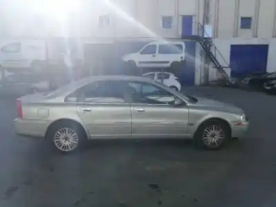 Scrapping Vehicle volvo s80 berlina 2.4 (125kw) of the year 2003 powered b5244s