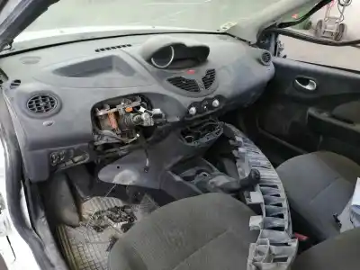 Veicolo di demolizione renault twingo authentique dell'anno 2011 alimentato k9k p8