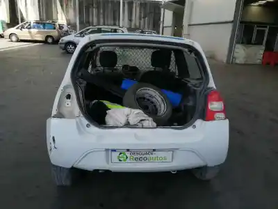 Veicolo di demolizione renault twingo authentique dell'anno 2011 alimentato k9k p8