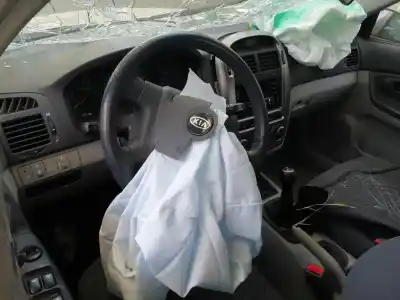 Scrapping Vehicle kia cerato 2.0 lx crdi familiar of the year 2006 powered d4ea