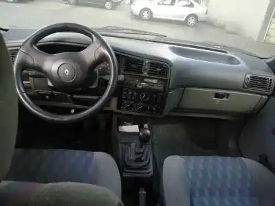 Scrapping Vehicle renault 19 ii chamade (l53_) 1.4 of the year 1992 powered e6ja700