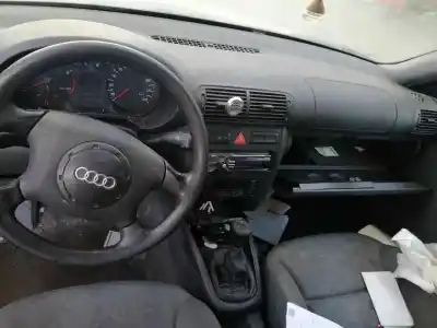 Veículo de Sucata audi a3 (8l) 1.8 ambiente do ano 1999 alimentado agn