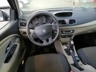 Здавання транспортного засобу renault fluence dynamique року 2011 потужний k4mw838
