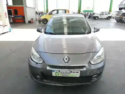 Vehicul casat renault fluence dynamique al anului 2011 alimentat k4mw838