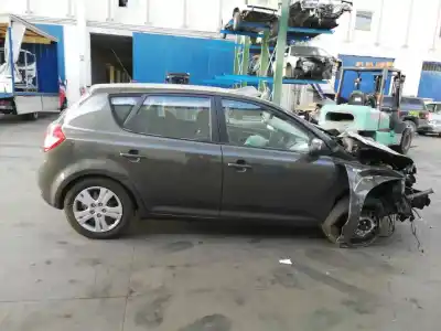 Scrapping Vehicle kia cee´d concept of the year 2009 powered d4fb