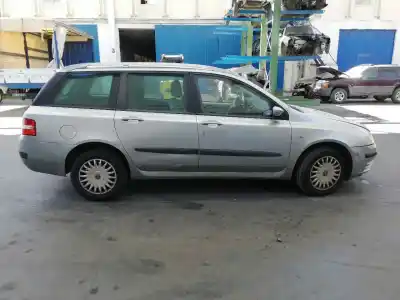 Veículo de Sucata fiat stilo (192) 1.6 16v do ano 2004 alimentado 182b6000