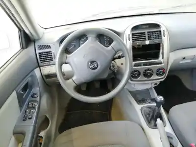 Scrapping Vehicle kia cerato 2.0 lx crdi familiar of the year 2004 powered d4ea