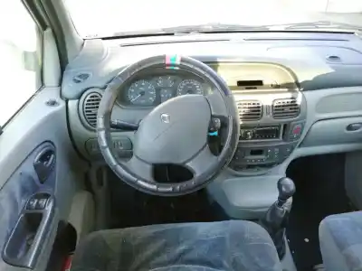 Scrapping Vehicle renault megane i scenic (ja0) 1.9 dti diesel cat of the year 2000 powered f9qk732