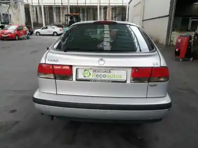 Veículo de Sucata saab 9-3 berlina 2.2 s tid do ano 2000 alimentado d223l