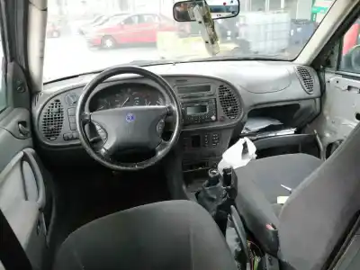 Veículo de Sucata saab 9-3 berlina 2.2 s tid do ano 2000 alimentado d223l