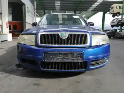 Здавання транспортного засобу skoda superb i (3u4) 1.9 tdi року 2003 потужний awx