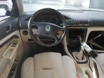 Здавання транспортного засобу skoda superb i (3u4) 1.9 tdi року 2003 потужний awx