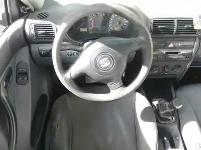 Scrapping Vehicle seat toledo (1m2) 1.6 of the year 2000 powered akl