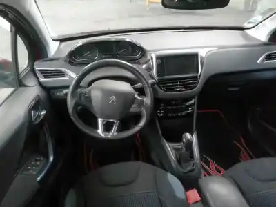 Veículo de Sucata peugeot 208 i (ca_, cc_) 1.2 vti 82 do ano 2017 alimentado hm01