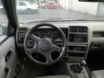 Veicolo di demolizione ford sierra berlina * dell'anno 1990 alimentato n9a