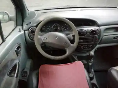 Scrapping Vehicle renault megane i scenic (ja0) 2.0 alize of the year 1997 powered f3rp796
