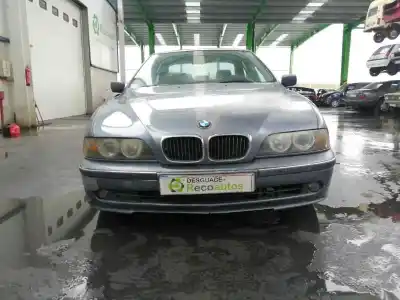 Veículo de Sucata bmw serie 5 berlina (e39) 2.0 16v diesel cat do ano 2002 alimentado 204d1
