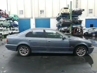 Veículo de Sucata bmw serie 5 berlina (e39) 2.0 16v diesel cat do ano 2002 alimentado 204d1