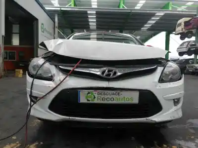 Scrapping Vehicle hyundai i30 (fd) 1.6 crdi of the year 2011 powered d4fb