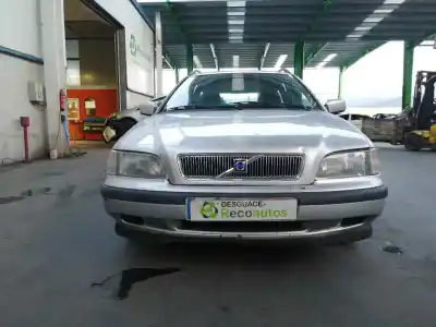 Veículo de Sucata volvo v40 familiar 1.9 diesel do ano 1999 alimentado d4192t2