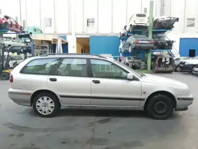 Veículo de Sucata volvo v40 familiar 1.9 diesel do ano 1999 alimentado d4192t2