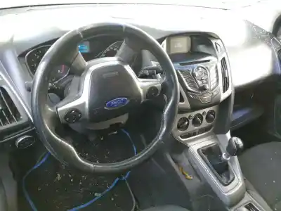 Veicolo di demolizione ford focus iii 1.6 tdci dell'anno 2014 alimentato t1db