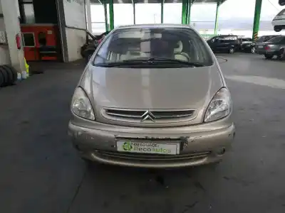 Vehicul casat citroen xsara picasso 2.0 hdi cat (rhy / dw10td) al anului 2002 alimentat rhy