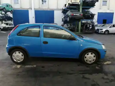Veicolo di demolizione opel corsa c 1.0 12v dell'anno 2004 alimentato z10xep