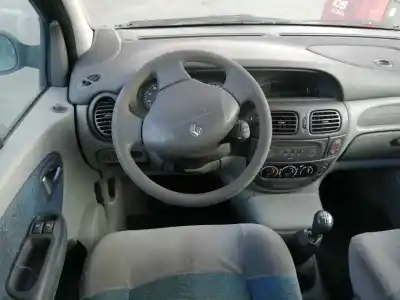 Здавання транспортного засобу renault   року 2005 потужний f9qk7