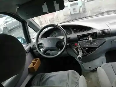 Veículo de Sucata peugeot 806 2.0 hdi do ano 2001 alimentado rhz