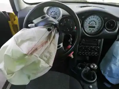 Scrapping Vehicle mini cooper (rc31) (2004-...) manual 1.6 85 of the year 2004 powered w10b16a